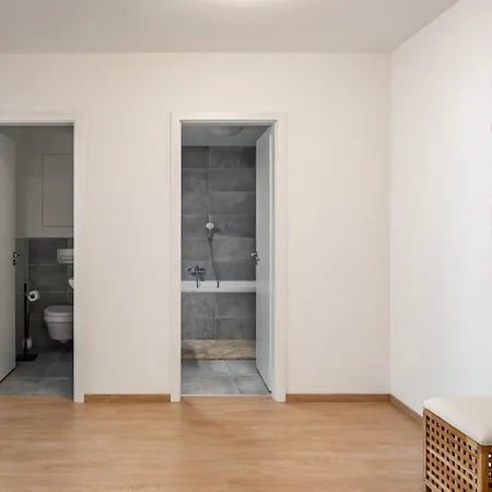 Prague Days - Exclusive Condo In Trendy Neighbourhood Exterior photo