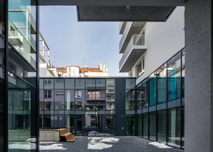Prague Days - Exclusive Condo In Trendy Neighbourhood