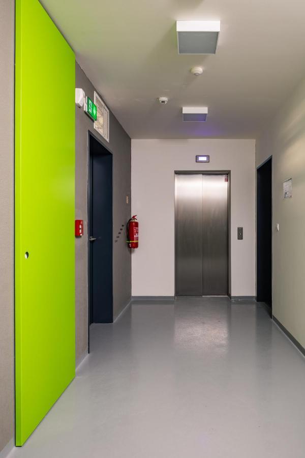 Apartment Days - Exclusive In Trendy Neighbourhood *